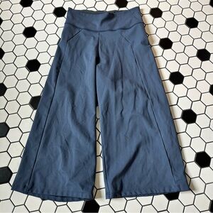 Women’s Patagonia cropped wide leg pants